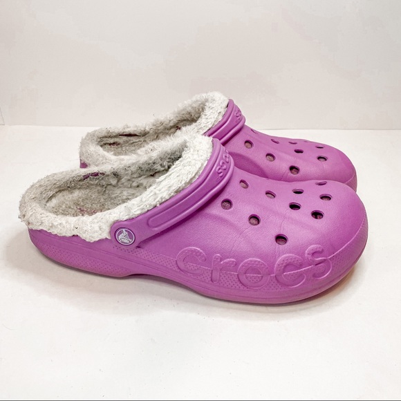 white sherpa crocs
